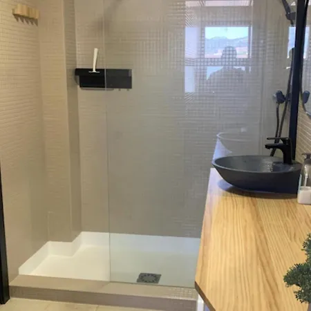 H2m Andres Perez Loft En Casco Historico 马拉加