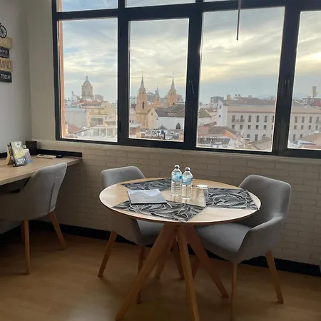 H2m Andres Perez Loft En Casco Historico * 马拉加